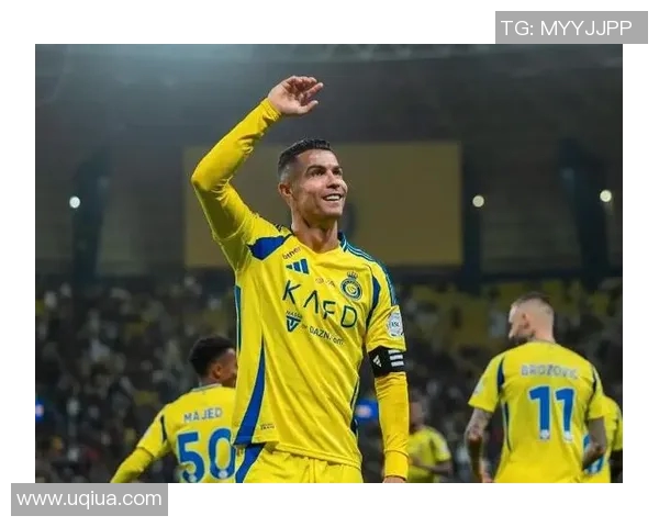 足球明星们齐聚祝贺C罗再创辉煌成就展现足球界的团结与友谊