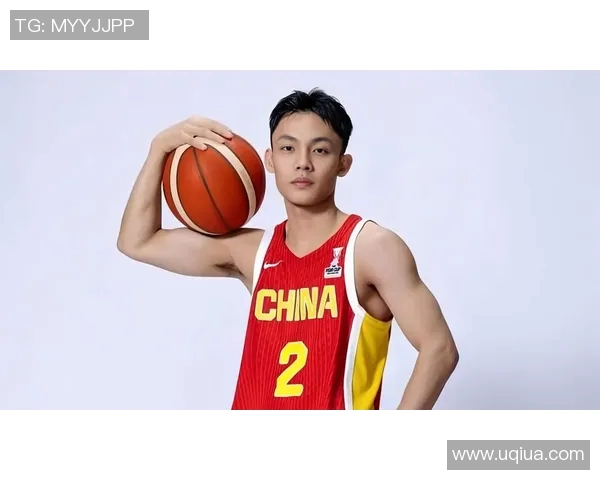 篮球明星背后的故事与训练花絮揭秘,感受他们不为人知的努力与坚持
